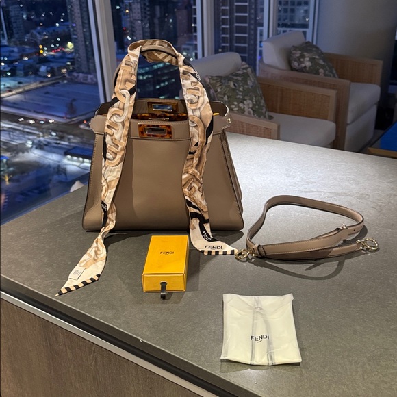 Fendi Peekaboo Soft Medium with Wrappy - Picture 6 of 7